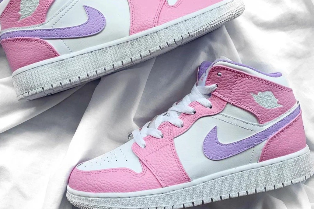 Nike AJ1 Light Pink